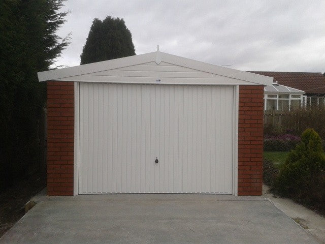 Hanson Apex Royale Garage