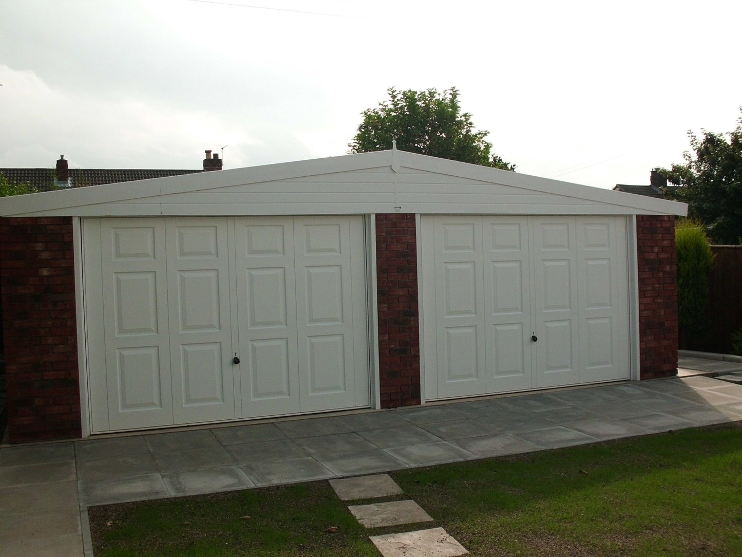 Hanson Apex Royale Garage