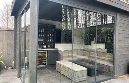 Lisa and Simon's Garden bar